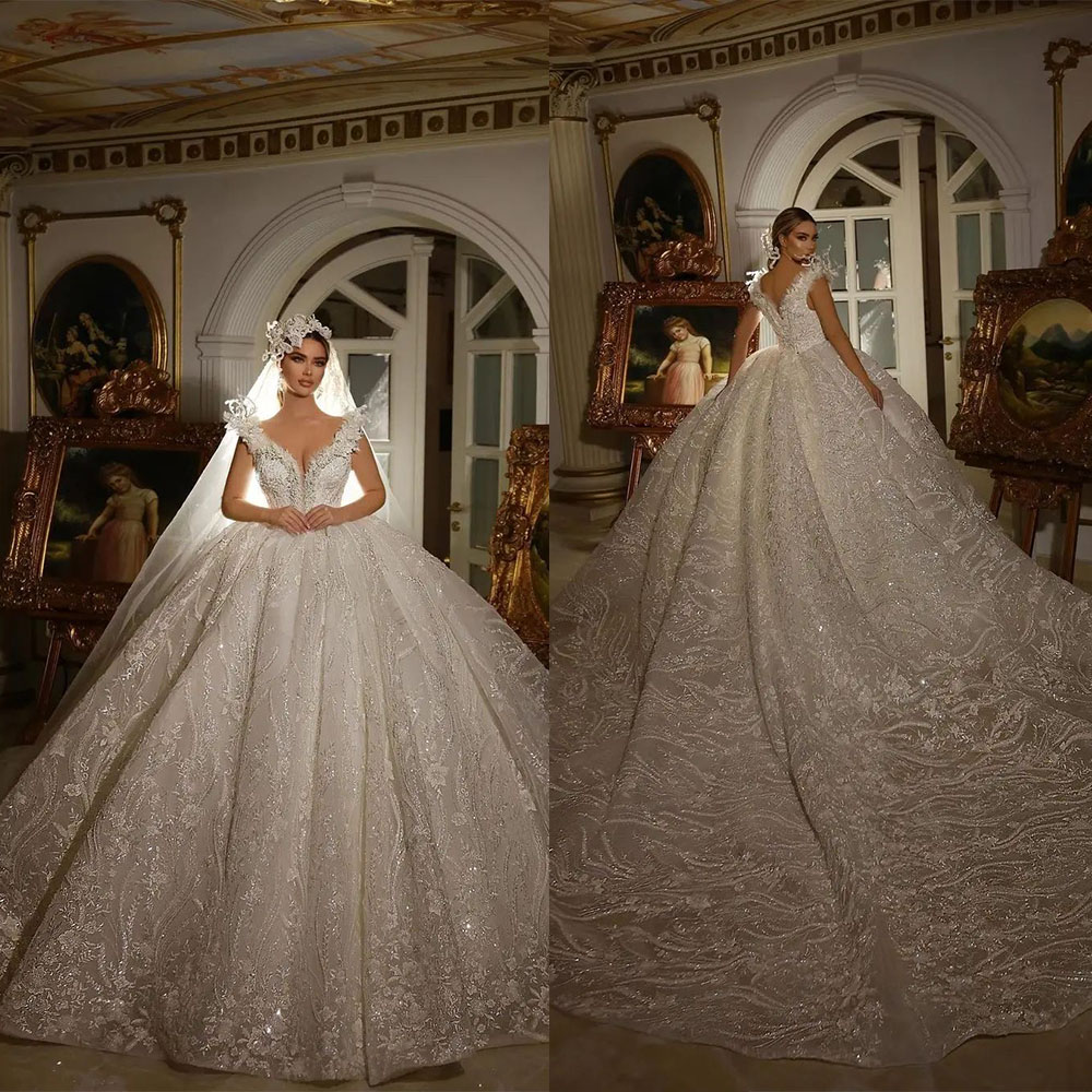 Dubai Ball Gown Wedding Dress 3D Floral Applqiues Short Sleeve Sequins Vestido Casamento Lace Bridal Gowns, Royal blue
Dubai Ball Gown Wedding Dress 3D Floral Applqiues Short Sleeve Sequins Vestido Casamento Lace Bridal Gowns, Royal blue