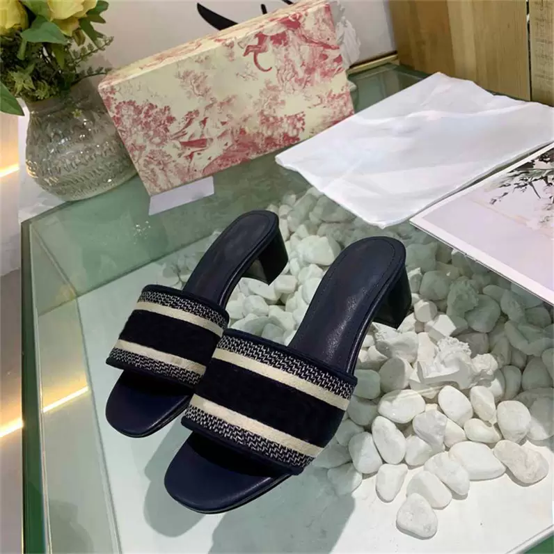 Luxurys Designers Women Sandals Embroidered Cotton Flip Flops Brand Letter Canvas Mules Lady Slippers Summer Printed slip on Shoes