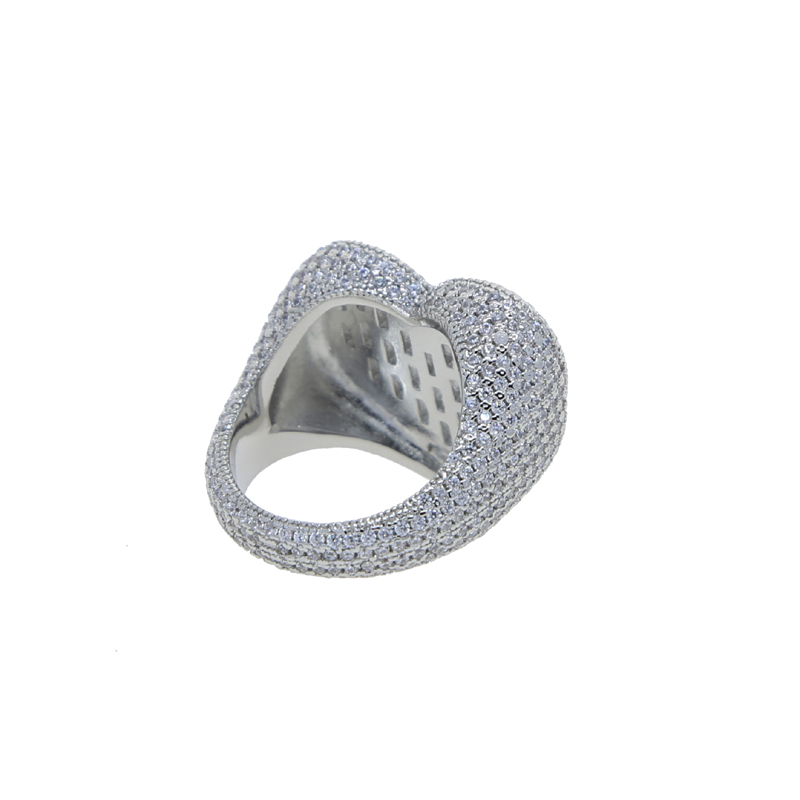 Big Heart Shaped Ring Full Paved White Baguette CZ Iced Out Bling Square Cubic Zircon Fashion Lover Jewelry for Women Men
