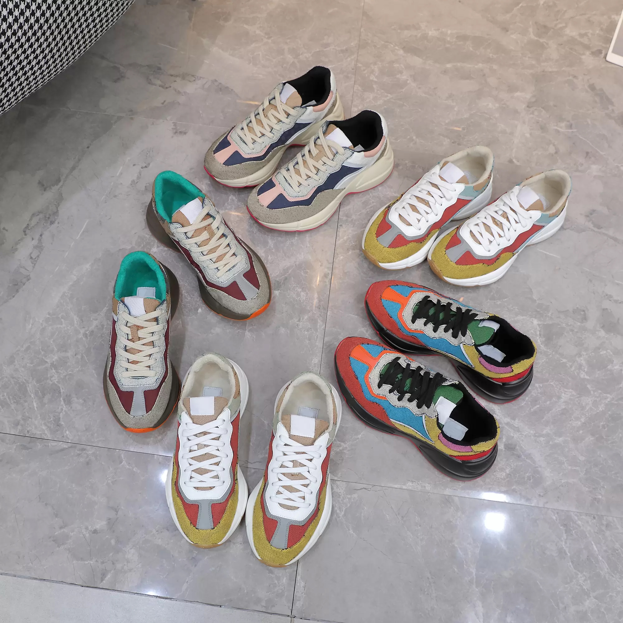 Rhyton Sneakers Casual Shoes Classic Women Multicolor Men Sneaker Vintage Platform Luxury Chaussures Woman Shoe Designer Sneaker with Box Size 35-46, 26
Rhyton Sneakers Casual Shoes Classic Women Multicolor Men Sneaker Vintage Platform Luxury Chaussures Woman Shoe Designer Sneaker with Box Size 35-46, 26