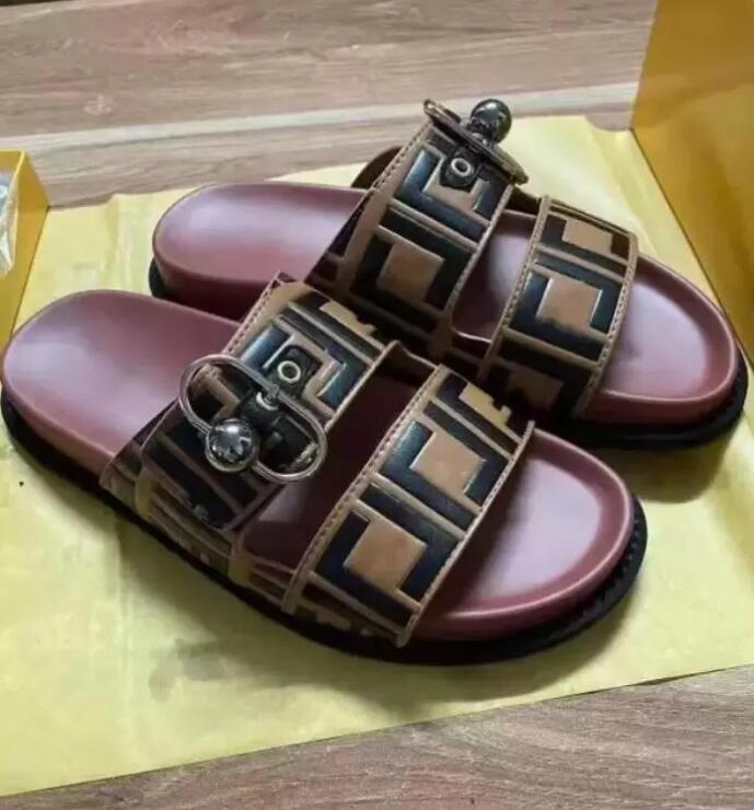 men and women slippers Designer brand Sandals Fashion Women's WITH BOX Luxury flower printed rivets unisex beach flip flops slipper size 35-45
men and women slippers Designer brand Sandals Fashion Women's WITH BOX Luxury flower printed rivets unisex beach flip flops slipper size 35-45