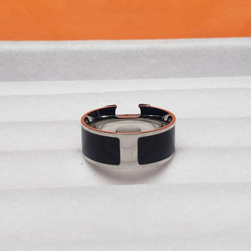 New high quality designer design titanium ring classic jewelry men and women couple rings modern style band width 8MM3CQT
New high quality designer design titanium ring classic jewelry men and women couple rings modern style band width 8MM3CQT