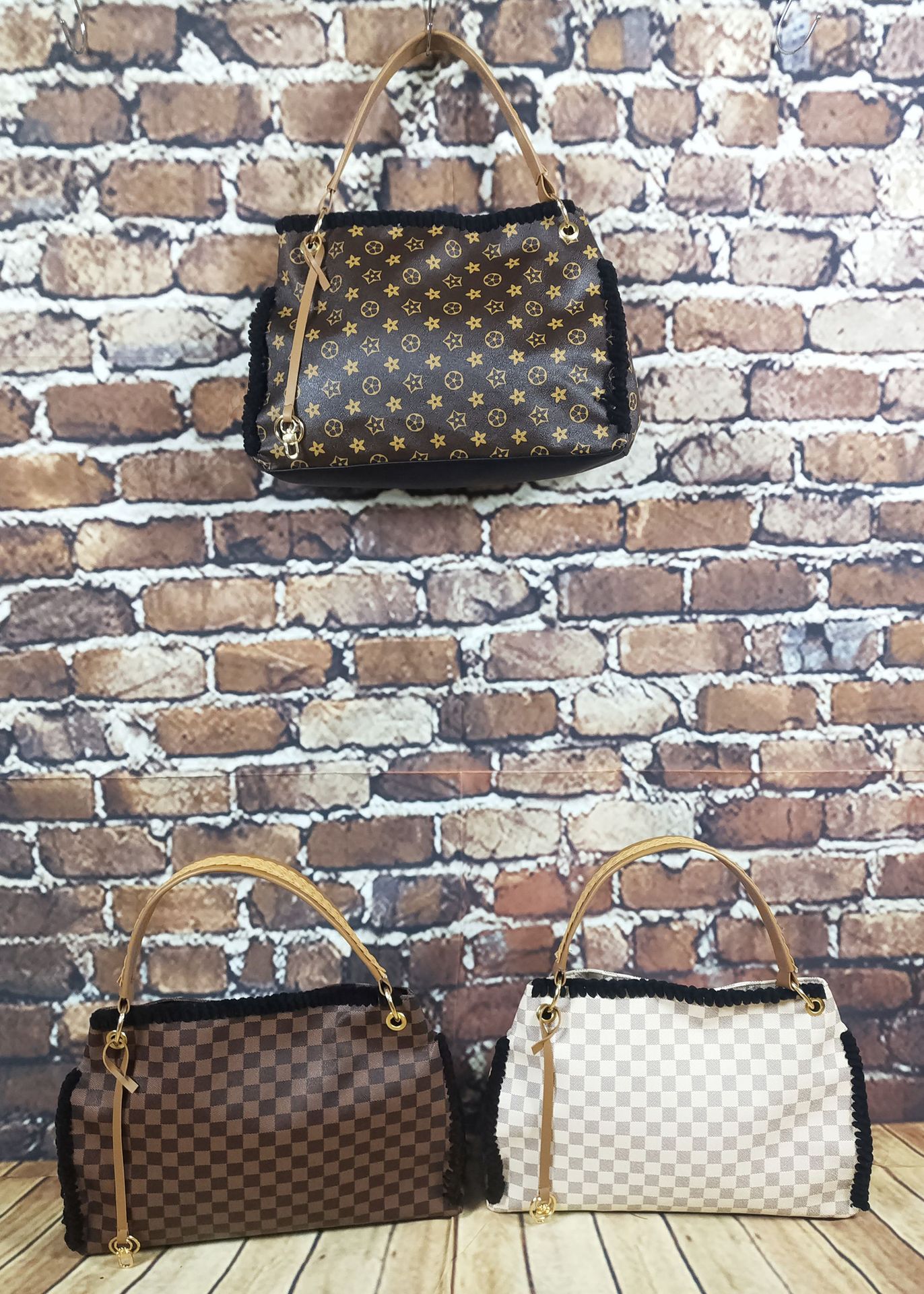 Luxurys Designer Leather Bags Women Men Handbag Crossbody Lady Shoulder Bag Flip Cover Femal Tote Coin Purse TOTE boys girls Backpacks, As photo number
Luxurys Designer Leather Bags Women Men Handbag Crossbody Lady Shoulder Bag Flip Cover Femal Tote Coin Purse TOTE boys girls Backpacks, As photo number