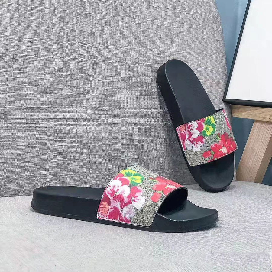 Designer Slippers Men Woman slider Vermillion Mineral Blue Onyx Pure Sandals Slide Slipper Foam Ochre RUNR Bone Resin Clog Desert Ararat runr slides shoe, #16
Designer Slippers Men Woman slider Vermillion Mineral Blue Onyx Pure Sandals Slide Slipper Foam Ochre RUNR Bone Resin Clog Desert Ararat runr slides shoe, #16