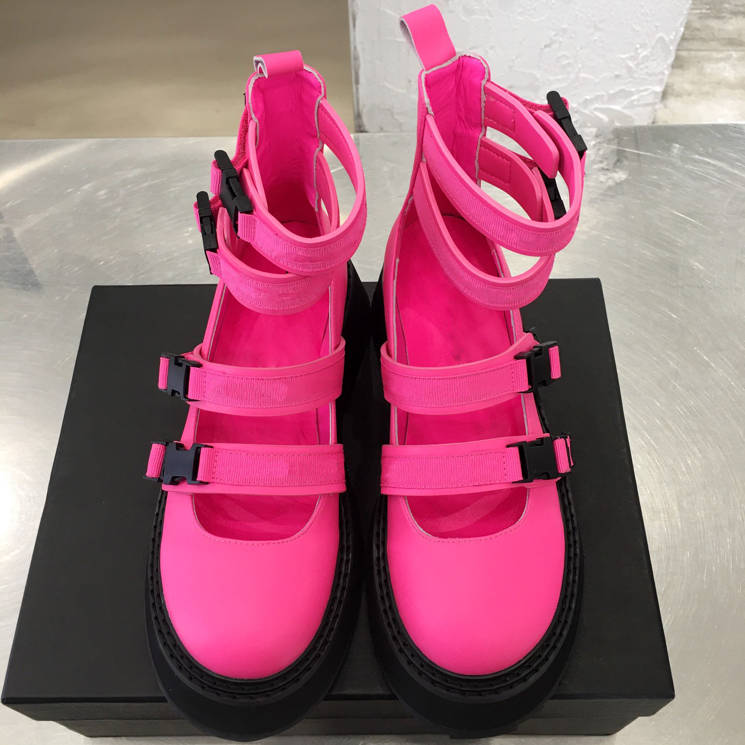 Designer-Summer Ankle Boots Women Platform Flat Shoes Woman Fashion Zapatos De Mujer Buckle Strap Ladies Shoes Casual Female Botines, Black
Designer-Summer Ankle Boots Women Platform Flat Shoes Woman Fashion Zapatos De Mujer Buckle Strap Ladies Shoes Casual Female Botines, Black