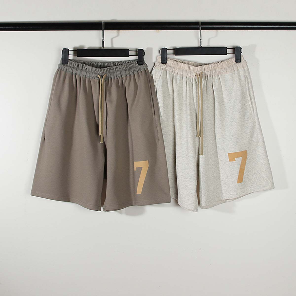 Mens Shorts Solid Color Track Pant Casual Couples Joggers Pants High Street Shorts for Man Short Womens Hip Hop Streetwear 22
Mens Shorts Solid Color Track Pant Casual Couples Joggers Pants High Street Shorts for Man Short Womens Hip Hop Streetwear 22