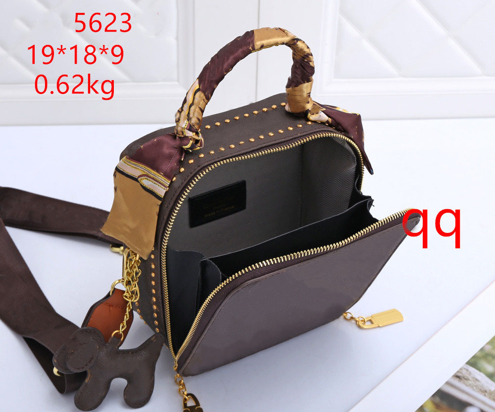 ZZ Women tote Handbag with ribbon Crossbody Designer Shoulder Bags Leather Luxurys Coin Purse ladies printing grid zipper mini small square bag Handbags wallet, Extra freight
ZZ Women tote Handbag with ribbon Crossbody Designer Shoulder Bags Leather Luxurys Coin Purse ladies printing grid zipper mini small square bag Handbags wallet, Extra freight