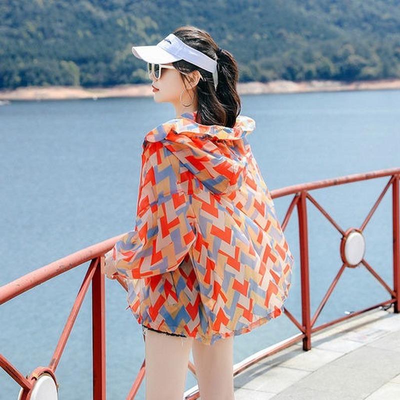Women' Jackets Summer Jacket Women Hooded Sun Protection Clothing Fashion Casual Zipper Thin Anti-UV Breathable Windbreaker Coat Female E63, Pink
Women' Jackets Summer Jacket Women Hooded Sun Protection Clothing Fashion Casual Zipper Thin Anti-UV Breathable Windbreaker Coat Female E63, Pink