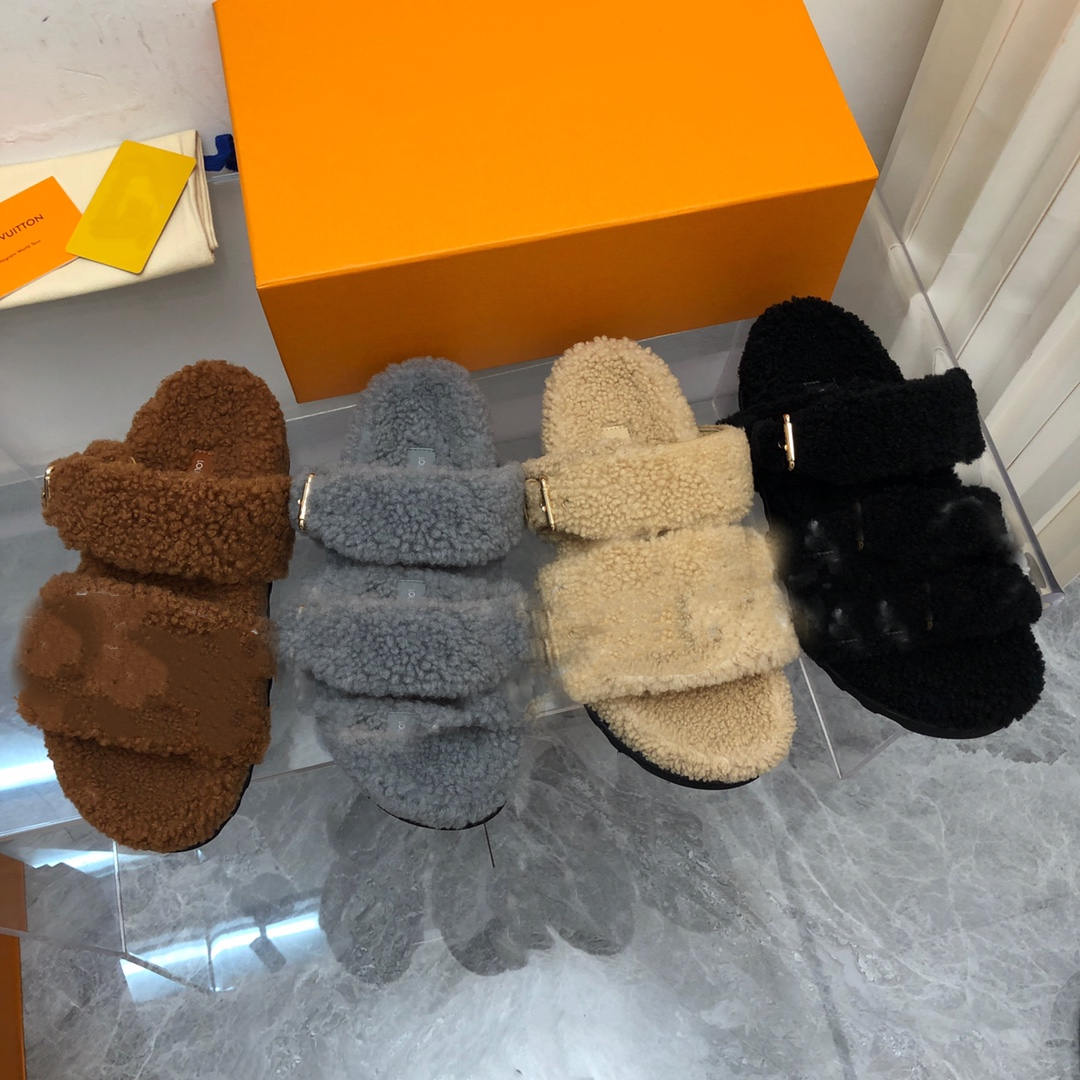 Slippers Slides Foam Runners Designer women shoes Sandal Designer Sliders solid original fur leather sexy bottom logo comfort size 34-42, Grey
Slippers Slides Foam Runners Designer women shoes Sandal Designer Sliders solid original fur leather sexy bottom logo comfort size 34-42, Grey