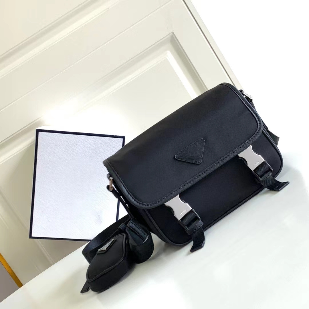 2022 Designer Mens Black Briefcases Brand Crossbody Shoulder Bags Nylon Messenger Bag Purses Casual Style with Small Purse Triangle Top, Vip
2022 Designer Mens Black Briefcases Brand Crossbody Shoulder Bags Nylon Messenger Bag Purses Casual Style with Small Purse Triangle Top, Vip