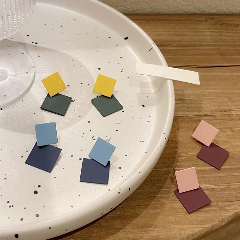 Clip-on & Screw Back Fashion Simple Contrast Color Geometric Square Earrings Retro Style Grace Sweet Women's Jewelry Gifts 2022Clip-on
Clip-on & Screw Back Fashion Simple Contrast Color Geometric Square Earrings Retro Style Grace Sweet Women's Jewelry Gifts 2022Clip-on