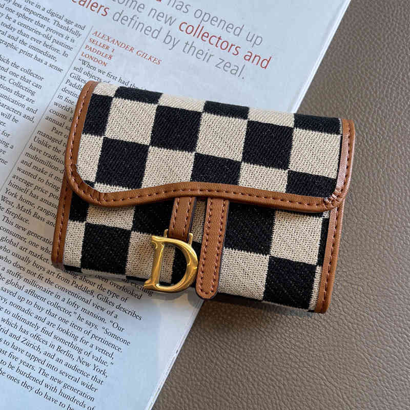 Luxury Brand Style Card Holders High Quality Canvas Leather Bags d Letter Check Ladies Coin Purses Plaid Cover s Case, Brown
Luxury Brand Style Card Holders High Quality Canvas Leather Bags d Letter Check Ladies Coin Purses Plaid Cover s Case, Brown
