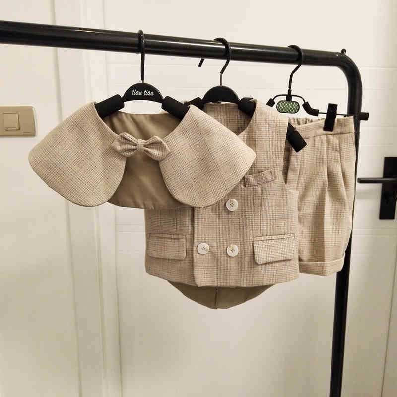 Baby Boy Girl Suit Brown Tuxedo Formal Clothing Sets Short Sleeve Kids Outfits Set Infant Party Birthday Wedding Dress Boy Girls AA220316, No shirt
Baby Boy Girl Suit Brown Tuxedo Formal Clothing Sets Short Sleeve Kids Outfits Set Infant Party Birthday Wedding Dress Boy Girls AA220316, No shirt