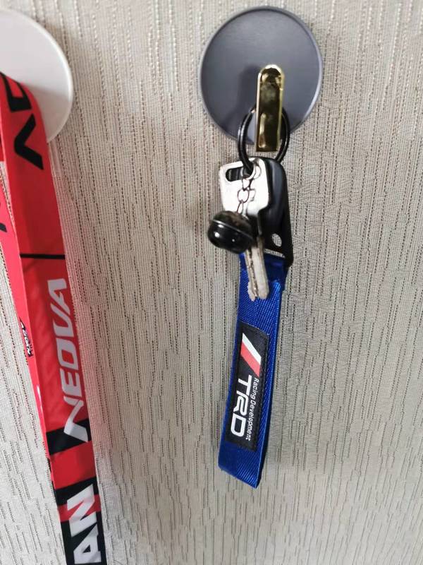 3 Colors JDM Racing Sport Emblem Car Seat Belt Material Nylon Cloth Keychain Embroidery Stitching Metal Eagle Beak Key Ring 220411