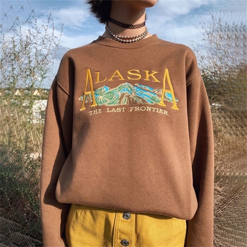 Retro bear embroidery sweater women' casual long-sleeved round neck oversized fashion hoodie girls 220812, V neck black2
Retro bear embroidery sweater women' casual long-sleeved round neck oversized fashion hoodie girls 220812, V neck black2
