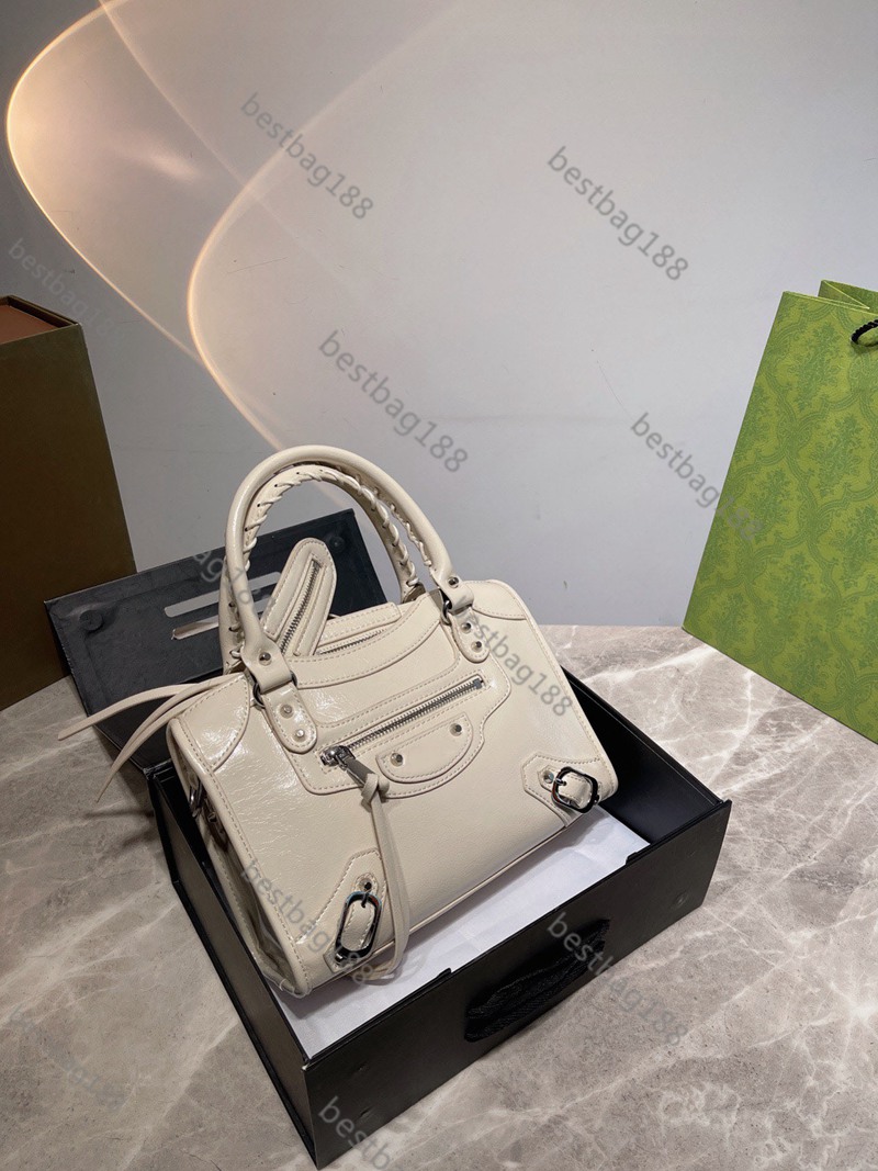 2022 Women retro Designers Bags Handbag Women Handbags Lady Messenger Fashion Shoulder Bag Luxury Crossbody Tote Wallet
2022 Women retro Designers Bags Handbag Women Handbags Lady Messenger Fashion Shoulder Bag Luxury Crossbody Tote Wallet