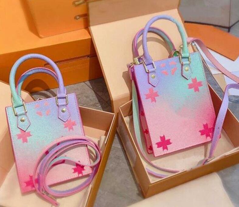 Spring in the City Gradient Bag PETIT SAC PLAT M81341 tote Designer Sunrise Pastel Luxurys Bags onthego Womens Handbag Colorful CrossBody Shouder Purse Wallets, Extra shipping
Spring in the City Gradient Bag PETIT SAC PLAT M81341 tote Designer Sunrise Pastel Luxurys Bags onthego Womens Handbag Colorful CrossBody Shouder Purse Wallets, Extra shipping
