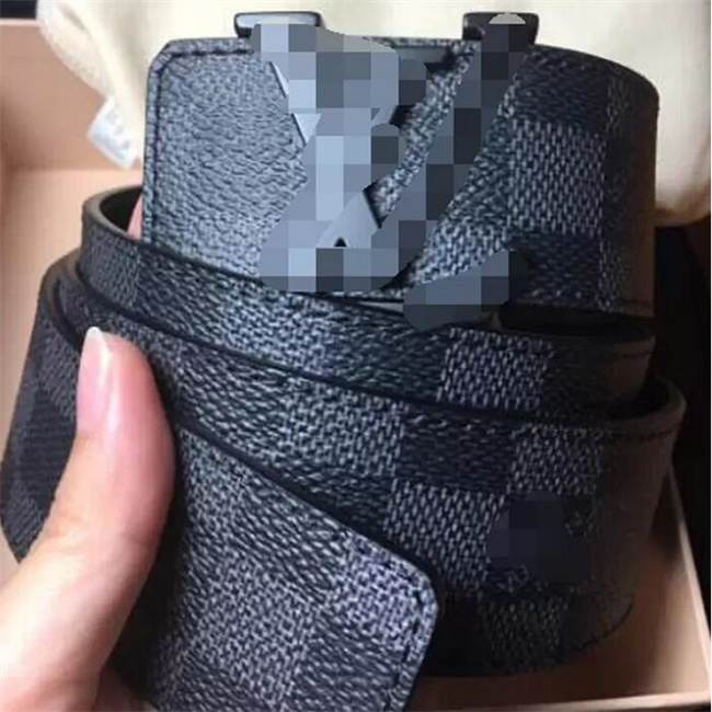 Womens Mens Leather Black Belts Women Snake Big Gold Buckle Men Classic Casual Pearl Belt Ceinture White 2022, No box
Womens Mens Leather Black Belts Women Snake Big Gold Buckle Men Classic Casual Pearl Belt Ceinture White 2022, No box
