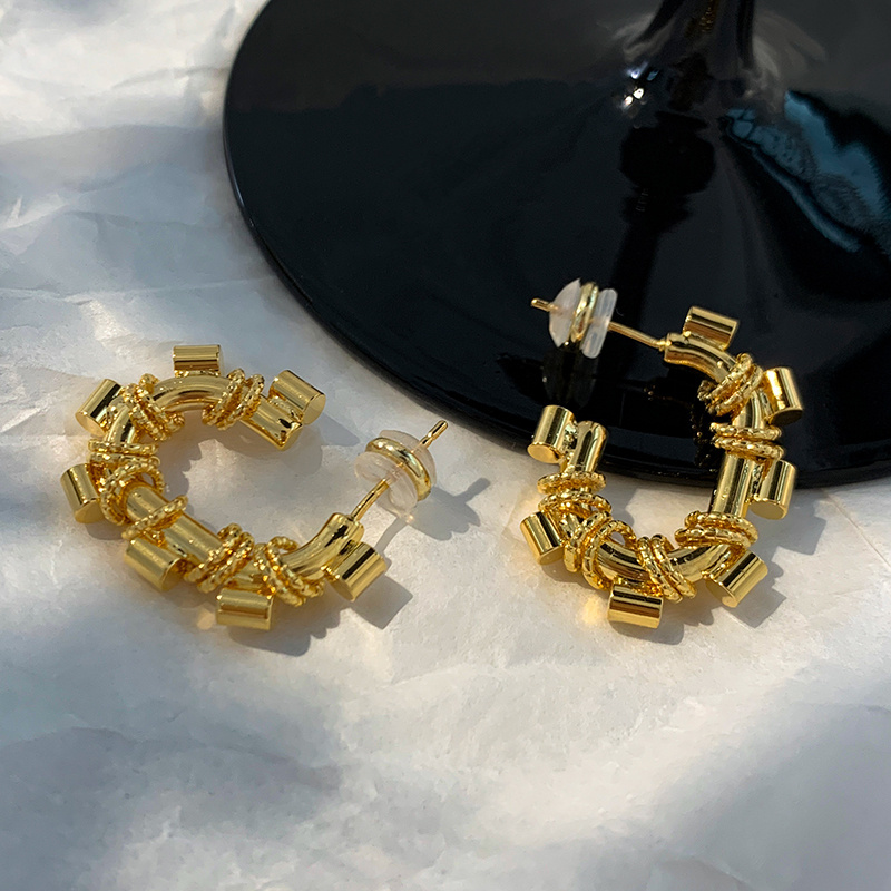 French Gold G-Shaped Metal Earrings Stud Female Summer Ins Niche Design Unique Temperament Fashion Earrings Jewelry Accessories