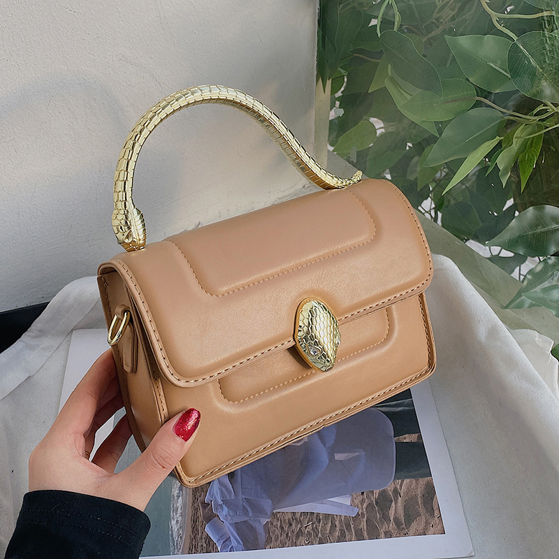 Women's Messenger Bags bv1gar1Brand new grils handbag texture fashion simple one-shoulder bags Western style metal portable snake head small square bag, Yellow 673774754681
Women's Messenger Bags bv1gar1Brand new grils handbag texture fashion simple one-shoulder bags Western style metal portable snake head small square bag, Yellow 673774754681