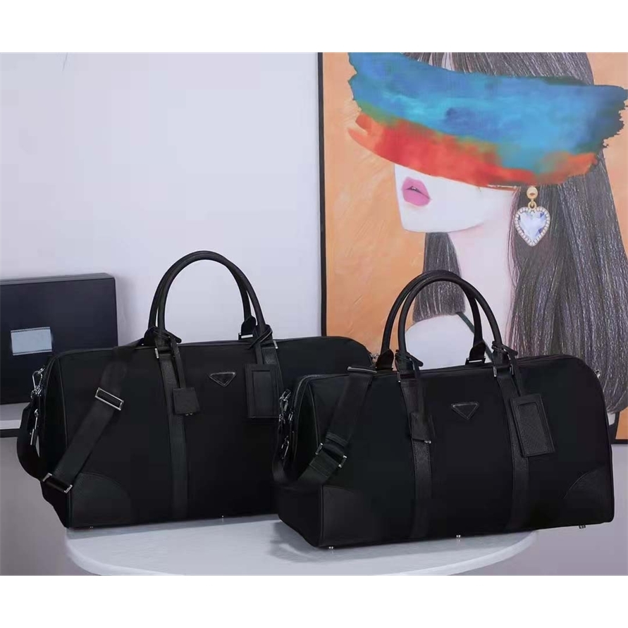 Bags H-2022 new family nylon clothing travel bag parachute sling one Shoulder Messenger canvas business portable fitness Purse, Black
Bags H-2022 new family nylon clothing travel bag parachute sling one Shoulder Messenger canvas business portable fitness Purse, Black