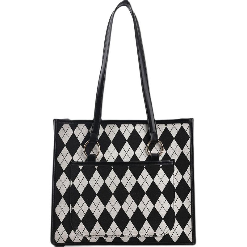 Evening Bags Autumn And Winter Large-capacity Canvas Bag Fashion Simple Style Casual Commuter Trendy PU Leather Plaid Print Tote BagEvening, Black
Evening Bags Autumn And Winter Large-capacity Canvas Bag Fashion Simple Style Casual Commuter Trendy PU Leather Plaid Print Tote BagEvening, Black