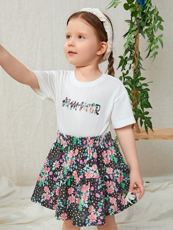 Toddler Girls Letter Graphic Tee & Floral Skirt Set SHE