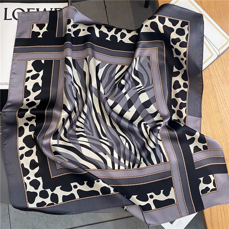 Scarves Design Foulard Wrap Women Luxury Summer Shawl 100% Real Silk Scarf Fashion Neckerchief Female Square Brand Hair Band Bandana
Scarves Design Foulard Wrap Women Luxury Summer Shawl 100% Real Silk Scarf Fashion Neckerchief Female Square Brand Hair Band Bandana