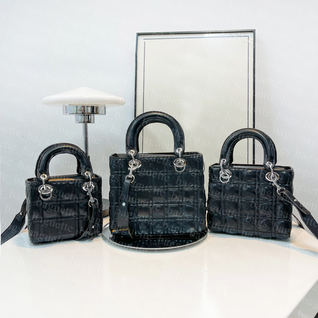 Fashion Shoulder Bag Lady bags Diana Package Women Handbags Shopping Totes Luxury Wallets Classic Handbag Casual Tote Famous Designer Bags Chain Crossbody Purses, Not sold separately
Fashion Shoulder Bag Lady bags Diana Package Women Handbags Shopping Totes Luxury Wallets Classic Handbag Casual Tote Famous Designer Bags Chain Crossbody Purses, Not sold separately