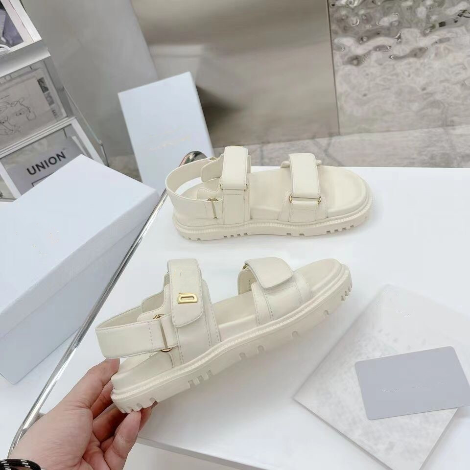 High quality Designer Sandals Shoes Original Summer women's leather travel outdoor beach womens, Ivory white shoes39 and belt
High quality Designer Sandals Shoes Original Summer women's leather travel outdoor beach womens, Ivory white shoes39 and belt