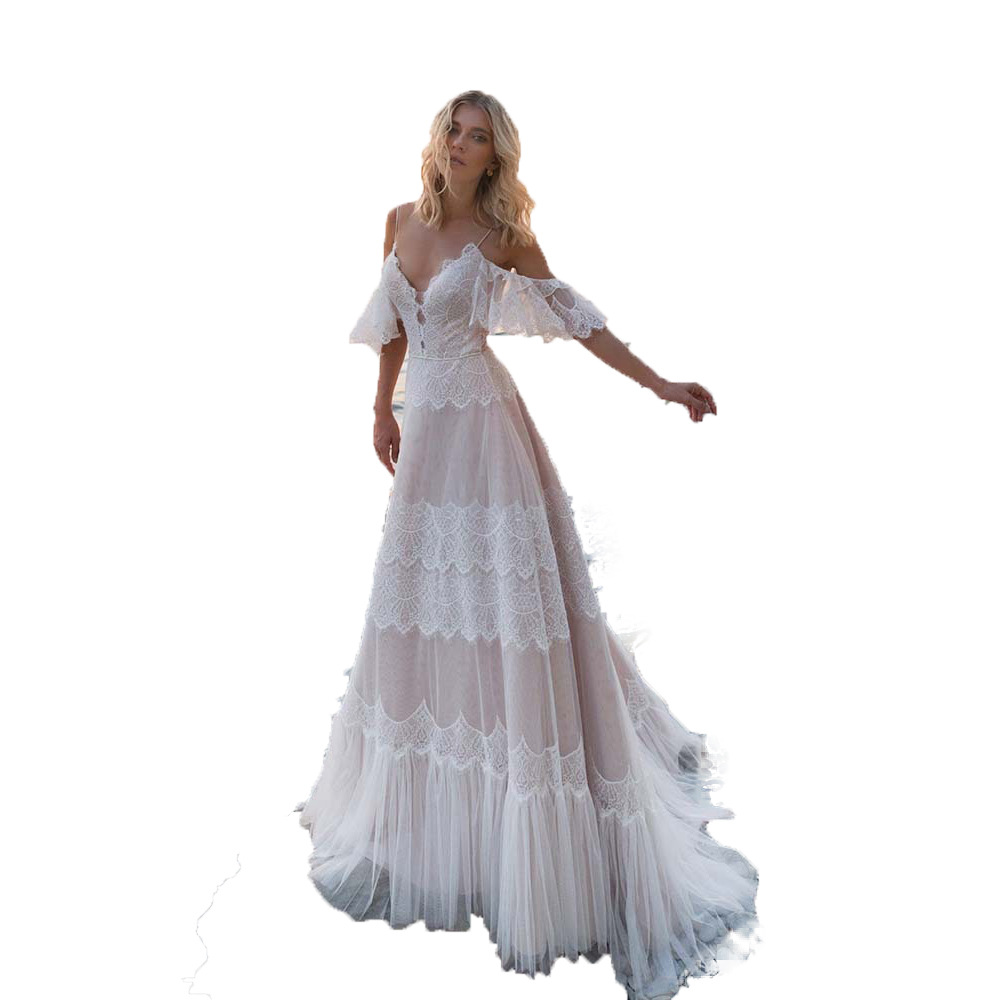 Tiered Lace Boho Wedding Dress 2022 Spaghetti Straps Deep V Neck Sexy Summer Beach Wedding Dresses Cross Corset Bohemian Bride Hippies Robe Mariage Ve