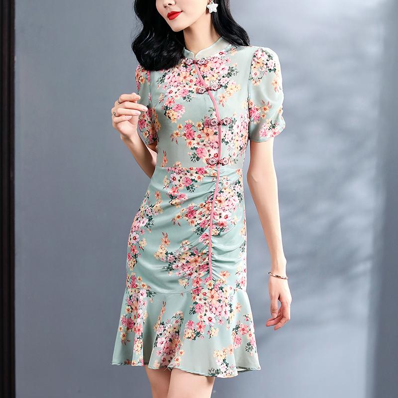 Casual Dresses Chinese Style Women Cheongsam 2022 Summer Elegant Mandarin Collar Short Sleeve Real Silk Lady Floral Printed Dress SlimCasual, Green
Casual Dresses Chinese Style Women Cheongsam 2022 Summer Elegant Mandarin Collar Short Sleeve Real Silk Lady Floral Printed Dress SlimCasual, Green