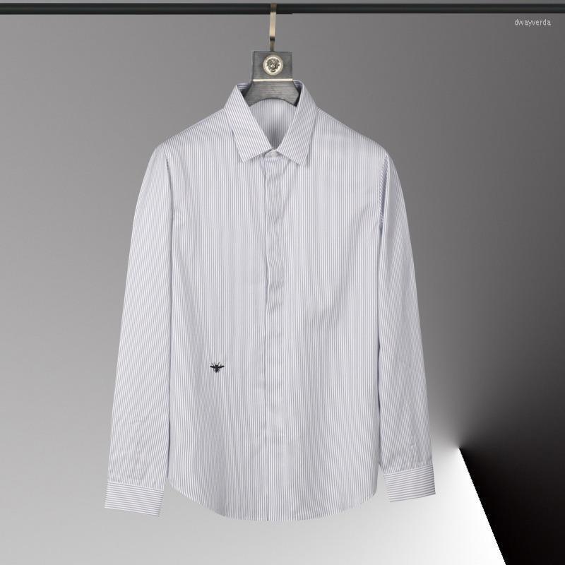 Men's Dress Shirts Autumn And Winter Long-sleeved Striped Shirt Fashion Button Slim Bee Embroidery Trendy Men ClothingMen's Dway22
Men's Dress Shirts Autumn And Winter Long-sleeved Striped Shirt Fashion Button Slim Bee Embroidery Trendy Men ClothingMen's Dway22
