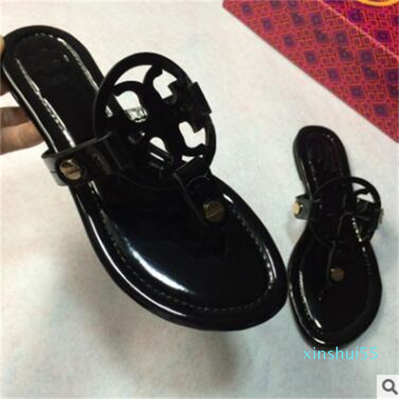 2022 Fashion classic Genuine Leather Sandals popular Brand Women sheepskin Thong Summer leisure Beach Sandals Famous Flip Fllop
2022 Fashion classic Genuine Leather Sandals popular Brand Women sheepskin Thong Summer leisure Beach Sandals Famous Flip Fllop