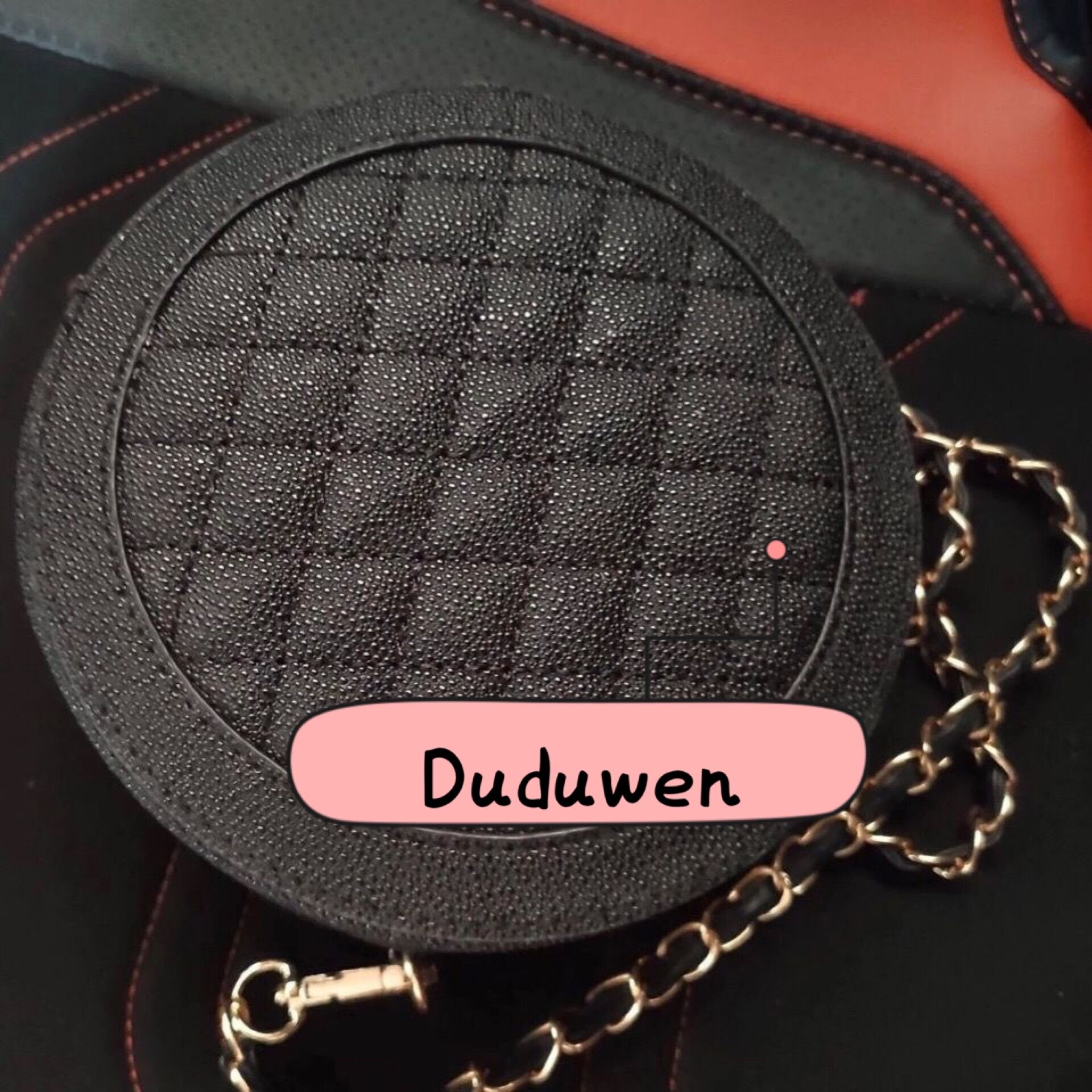 17X8cm diamond lattice PU around box bag with chain classic storage bin smart-CC gift makeup Organizers, Black
17X8cm diamond lattice PU around box bag with chain classic storage bin smart-CC gift makeup Organizers, Black