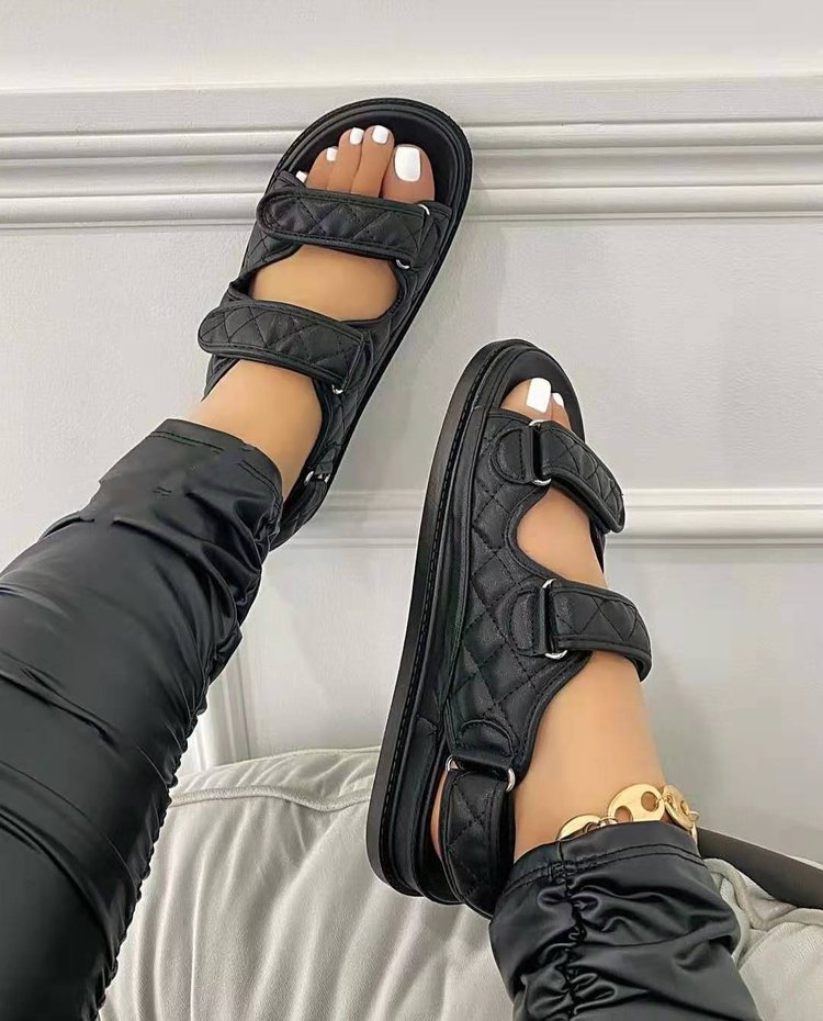Summer new middle heel soft bottom small fragrance magic patch sandals women's large beach sandals, Black
Summer new middle heel soft bottom small fragrance magic patch sandals women's large beach sandals, Black