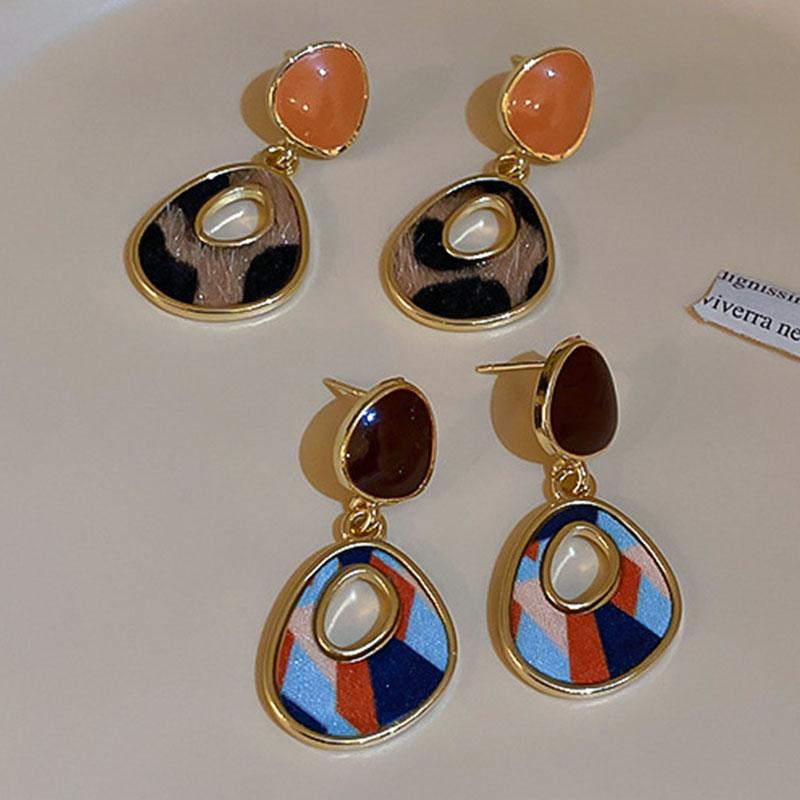 Dangle & Chandelier Geometric Earrings For Women Girls Fashion Leopard Print Retro Temperament Girl
Dangle & Chandelier Geometric Earrings For Women Girls Fashion Leopard Print Retro Temperament Girl