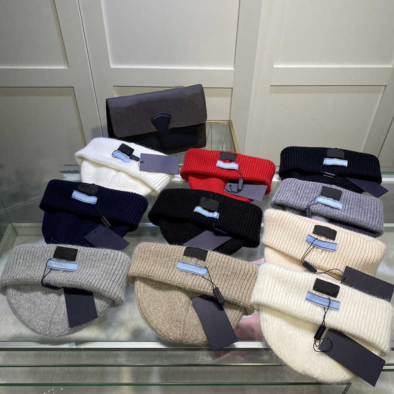 Luxury New Designer Beanie Cap Knitted Hat Casquette Mens Womens Fashion Fit Hat 100% Rabbit Cashmere Leisure Outdoor Letter Skull Hats High Quality, Black(black)
Luxury New Designer Beanie Cap Knitted Hat Casquette Mens Womens Fashion Fit Hat 100% Rabbit Cashmere Leisure Outdoor Letter Skull Hats High Quality, Black(black)