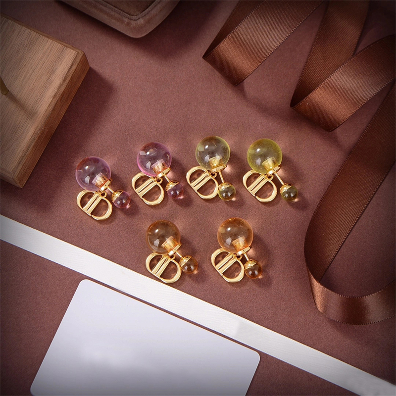 Designers Stud Earring Luxury Women Earrings Womens Gifts Amber Gold Jewelry 3 Colors Model Fashion Accessories
Designers Stud Earring Luxury Women Earrings Womens Gifts Amber Gold Jewelry 3 Colors Model Fashion Accessories