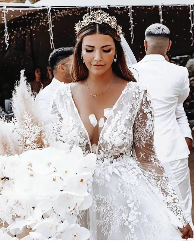Bohemian Plus Size Wedding Dresses with Long Sleeve 2022 berta Sexy Deep V-neck Lace Floral Bohemian Beach Bride Robes Gown vestidos