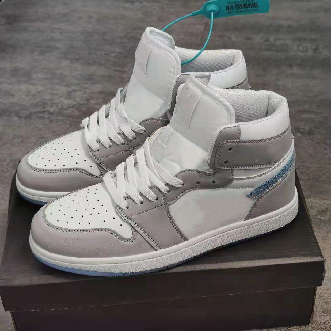 Designer shoes Men Women Sneakers Loafers Boots Fashion 1s High Top Lace-Up Leather Casual Flats Outdoor Unisex Zapatillas Basketball Shoes, Customize
Designer shoes Men Women Sneakers Loafers Boots Fashion 1s High Top Lace-Up Leather Casual Flats Outdoor Unisex Zapatillas Basketball Shoes, Customize