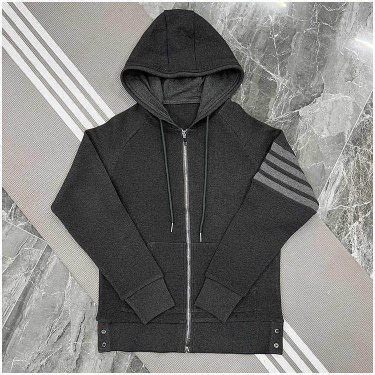 Qezv Classic Hoodie Autumn Winter New Four-bar Zipper Cardigan Br Tb Thom Men's and Women's Loose Sweater, Smudge
Qezv Classic Hoodie Autumn Winter New Four-bar Zipper Cardigan Br Tb Thom Men's and Women's Loose Sweater, Smudge
