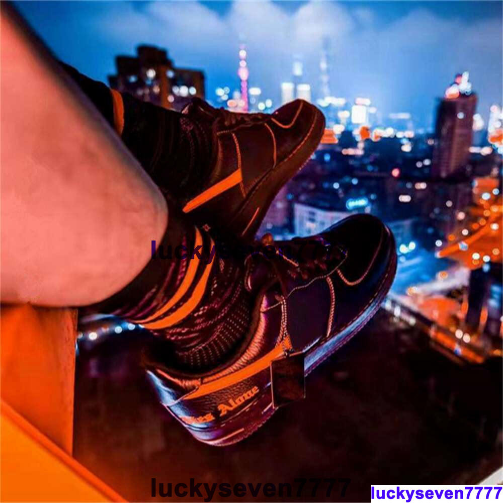 Sneakers VLONEs Trainers 1 Shoes Casual Mens AirForce Low Triple Black Red Force AA5360-001 One Women Air Runnings Big Size Skate US12 Schuhe
Sneakers VLONEs Trainers 1 Shoes Casual Mens AirForce Low Triple Black Red Force AA5360-001 One Women Air Runnings Big Size Skate US12 Schuhe