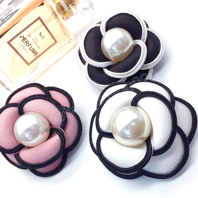Fashion Fabric Flower Brooches for Women Korean Cloth Art Pearl Lapel Pin Luxulry Jewelry Shirt Corsage Accessories
Fashion Fabric Flower Brooches for Women Korean Cloth Art Pearl Lapel Pin Luxulry Jewelry Shirt Corsage Accessories