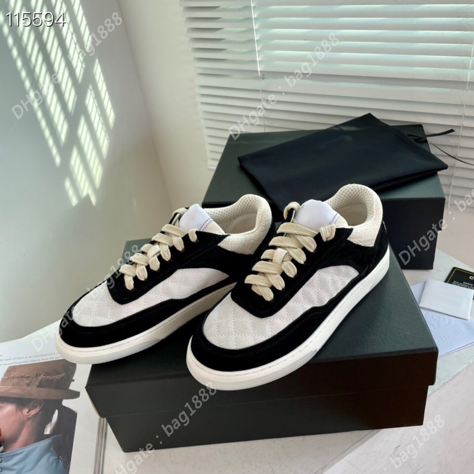 Classic women's shoe new electric embroidered casual shoe's fashion stitching sewing lattice outdoor sports shoes top quality witu box, Black
Classic women's shoe new electric embroidered casual shoe's fashion stitching sewing lattice outdoor sports shoes top quality witu box, Black