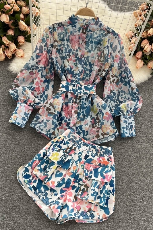 Fried Street Spring And Summer Ladies Style Temperament Puff Sleeve Shirt Women Retro Printed Wide Leg Shorts Two-piece Set 220506