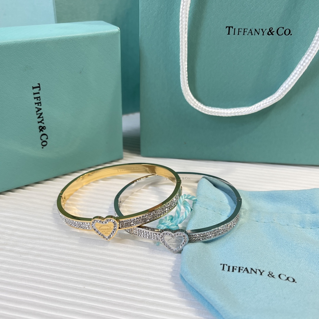 Classic Bracelets Women Bangle Luxury Designer Letter Bracelet Crystal 18K Gold Plated 925 Silver Plated Stainless steel Wedding Lovers Gift
Classic Bracelets Women Bangle Luxury Designer Letter Bracelet Crystal 18K Gold Plated 925 Silver Plated Stainless steel Wedding Lovers Gift