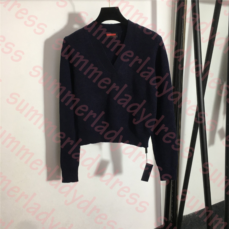 Designer Pullover Sweater Warm Wool Long Sleeve Embroidery Letter Short Sweater Women Thick Knits, Red
Designer Pullover Sweater Warm Wool Long Sleeve Embroidery Letter Short Sweater Women Thick Knits, Red