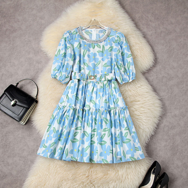 2022 Summer 1/2 Half Sleeve Round Neck Blue Floral Print Beaded Belted Short Mini Dress Elegant Casual Dresses 22W174059
2022 Summer 1/2 Half Sleeve Round Neck Blue Floral Print Beaded Belted Short Mini Dress Elegant Casual Dresses 22W174059