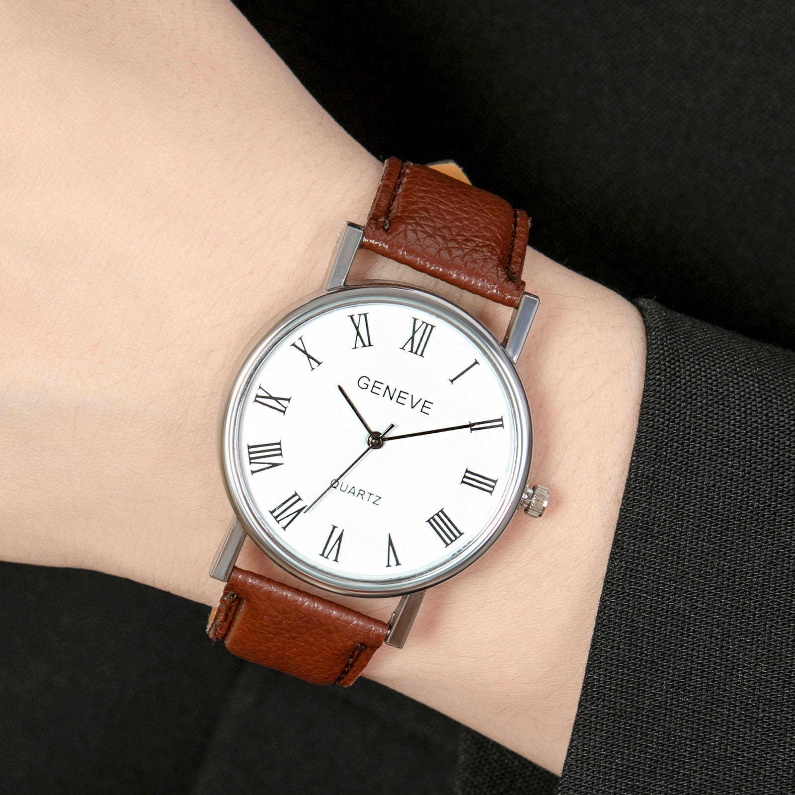 2022 New Fashion Men's Watches Roman Numeral Quartz Watch for Men Stainless Stee Dial Leather Wristwatch Reloj Mujer Drop Ship
2022 New Fashion Men's Watches Roman Numeral Quartz Watch for Men Stainless Stee Dial Leather Wristwatch Reloj Mujer Drop Ship